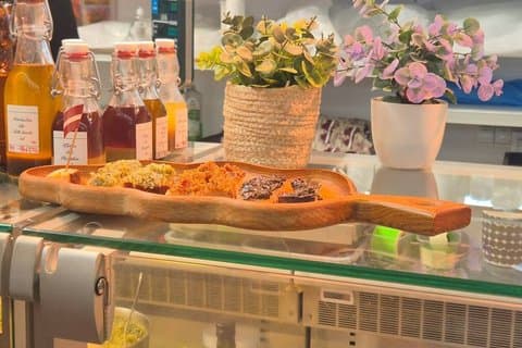 Central Market Guided Tour with Food Tasting from Riga