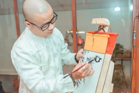 Experience Vietnamese Traditional Painting Class