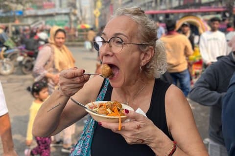 Dhaka Street Food Tour Sabor de los sabores mogoles en Bangladesh
