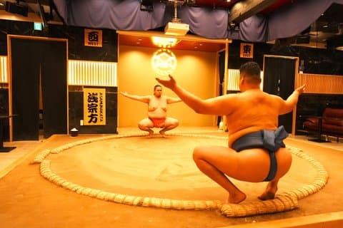 Tokyo Luxury Sumo Experience con cucina giapponese deluxe