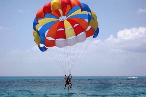 Hurghada : Parasailing Fly High Sea Adventure with Transfer