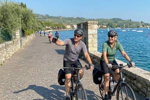 Private Bike Tour in Sirmione Wine Landscape Journey