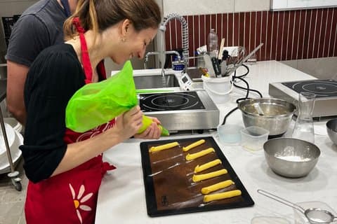 Pastry Class in Bordeaux - éclairs & choux à la crème