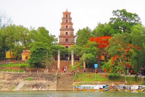 Da Nang Hue Imperial Tour Heritage tog via Hai Van Pass