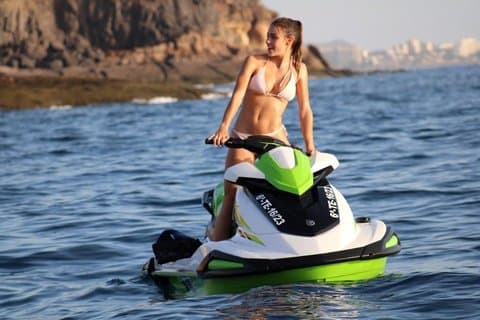 Safari en moto acuática en Tenerife para 1 o 2 pasajeros.