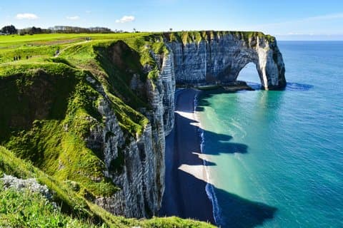 From Paris: a day tour to the cliffs of Étretat and Honfleur