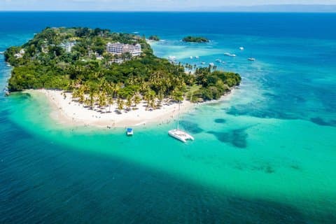 Excursion to Samaná and Cayo Levantado with Horseback Riding