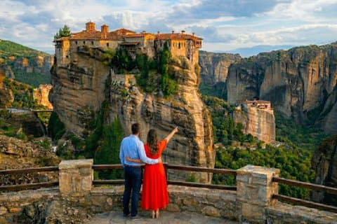 Athen: Meteora klostre tur med lokal guide og græsk frokost
