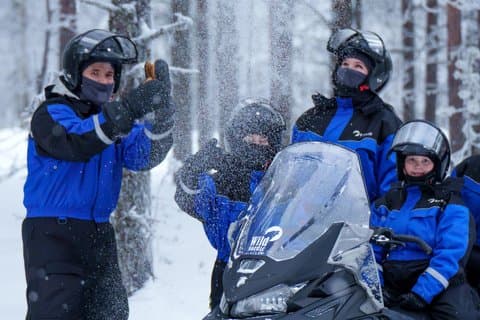 Familie Sneeuwscooter Safari vanuit Santa Claus Village