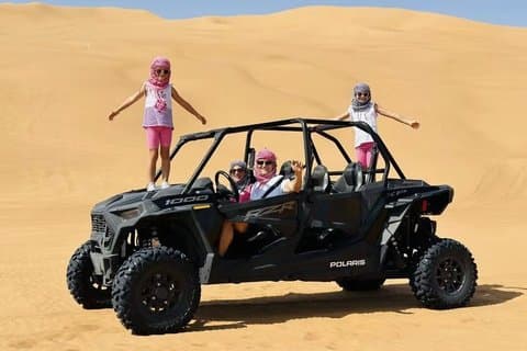 Red Dunes Desert Safari Dune Bashing BBQ och liveshower