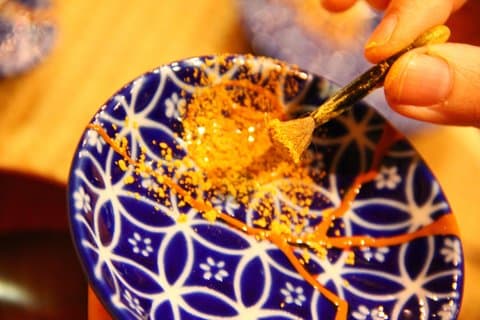 Autentisk Kintsugi-upplevelse : Gyllene snickerikonsten i Tokyo