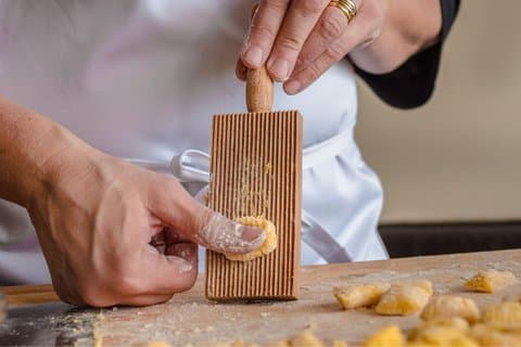 フォートローダーデールで地元シェフと楽しいニョッキ作り教室