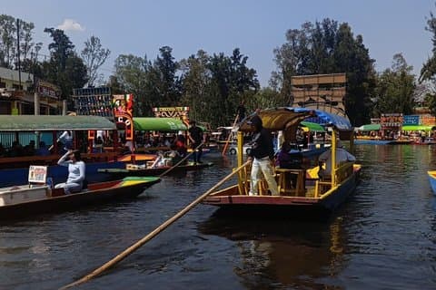 Xochimilco Coyoacán Tour Trajinera Pulque och mystisk helgedom