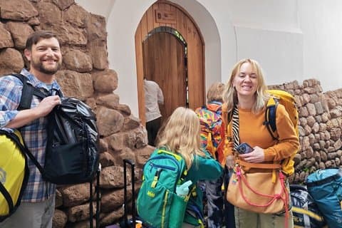 Private transfer Cusco Airport to Hotel in Cusco roundtrip