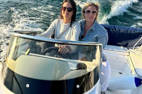 Boot huren op het Comomeer zonder vaarbewijs, vertrek vanuit Varenna