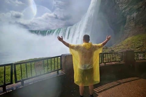 Niagara Falls Day Tour from Toronto + Optional Boat Cruise