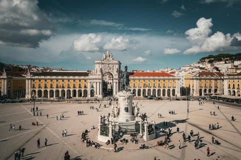 Lisbon Small-Group Day Tour: Old Town, Belém & City Views