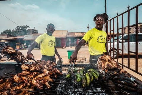 Matoke Moments Kampala Food Tour 12 + Degustazioni