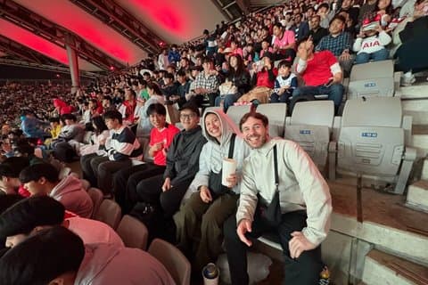 Seoul fotbollsmatchdagsupplevelse med Koreanska grill