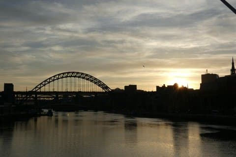 ニューカッスル・アポン・タイン市内3時間ツアー（イタリア語または英語）