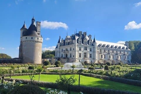Paris to Loire Valley Castles and Wine Tasting Private Group Tour