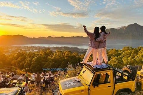 Tour in jeep del Monte Batur (privato e colazione al ristorante)