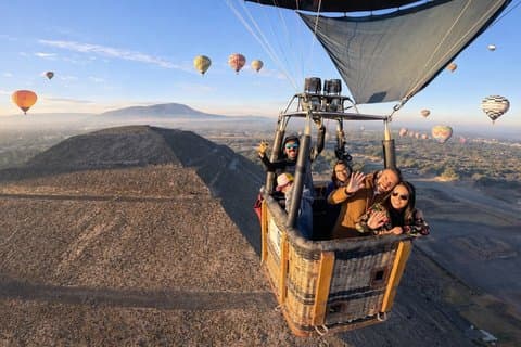 Luftballongflygning i Teotihuacan + Frukost i grotta + Tur från Mexico City