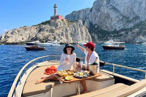 All-Inclusive Capri Bootstour mit Stadtbesuch ab Positano