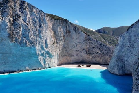 Excursion privée en hors-bord à Shipwreck et Blue Cave jusqu'à 9 personnes