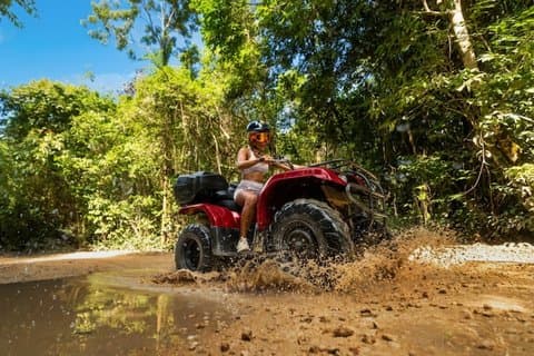 Fra Playa del Carmen ATV eventyr med Ziplines, Cenote