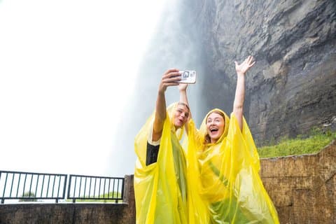 Best of Niagara Falls Canada Premium Tour: Behind Falls and Boat