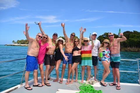 Puerto Plata Party Boat Cruise | Schnorcheln, Open Bar & Grill Mittagessen