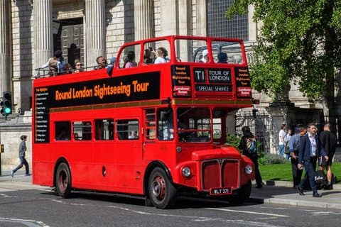 London : Geführte Sightseeing-Tour mit einem Vintage Open-Top-Bus