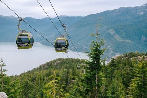 Vancouver: Half-Day Sea to Sky Gondola & Squamish Tour + Luggage