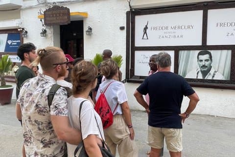 Dagtrip naar Dar es Salaam Zanzibar met veerboot en lunch