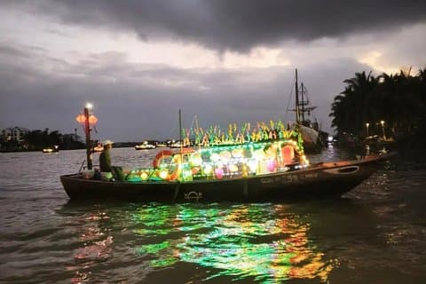 Hoi An Private Lantern Cruise on the Thu Bon River