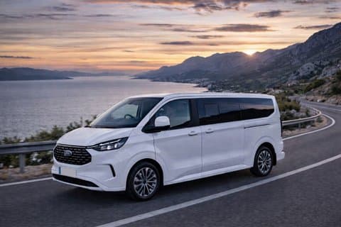 Split flygplats privat transfer - Lyx van (upp till 8 per fordon)