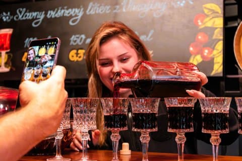 Bratislava : Traditionelle Essenstour, Verkostungen und Kirschlikör