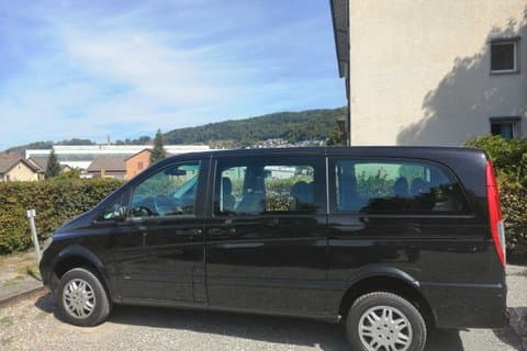 Zürichs flygplats till Basel Privat transfer Bättre värde än tåg