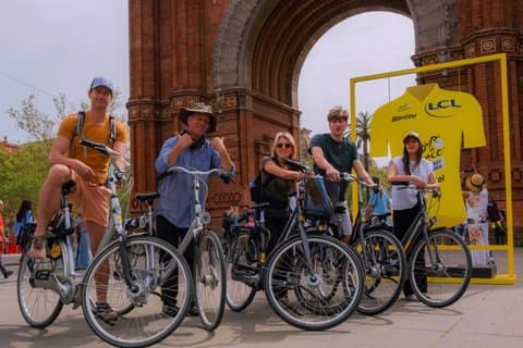 Barcelona: Top Highlights Bike Tour – Pearl of Catalonia