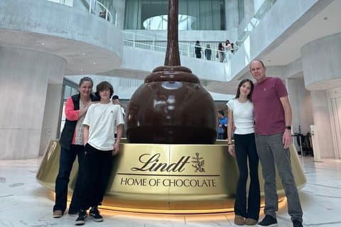 Zurich with Cruise and Lindt Home of Chocolate Private tour