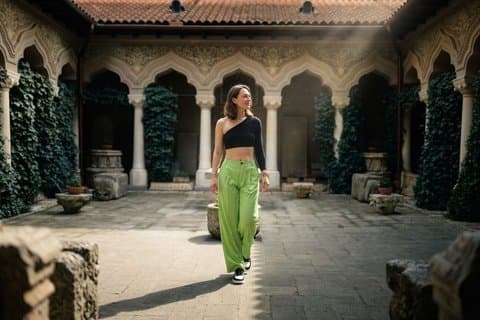 Passeggiata fotografica cinematografica della città vecchia di Bucarest