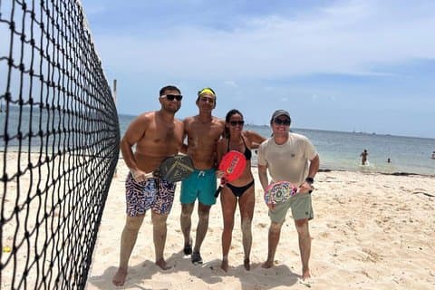 Match Play de Beach Tennis y juega con un Couch Pro ITF Mediodía