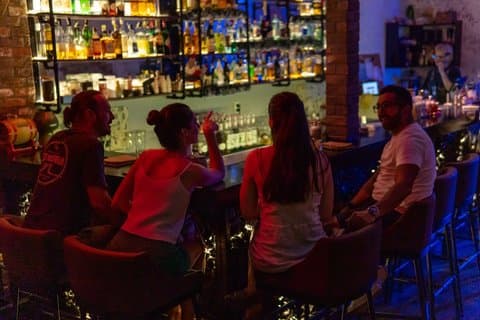 Da Nang Secret Cocktail Experience attraverso le barre nascoste