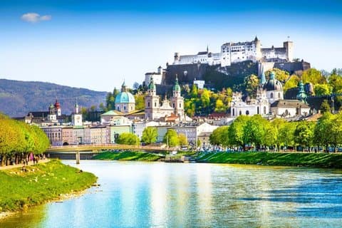 Private Melk-, Hallstatt- und Salzburgtour ab Wien