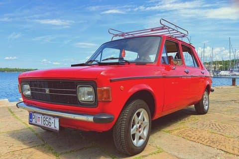 Pula Private Yugoslav History Tour in a Vintage Zastava 101