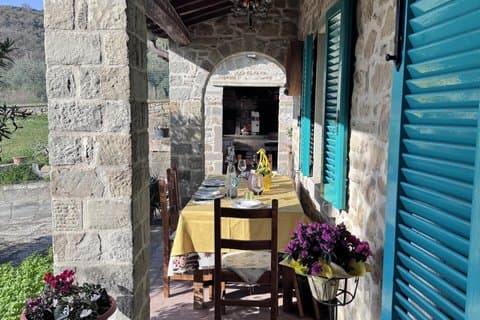 Experiencia gastronómica en la casa de un local en Cortona con Show Cooking