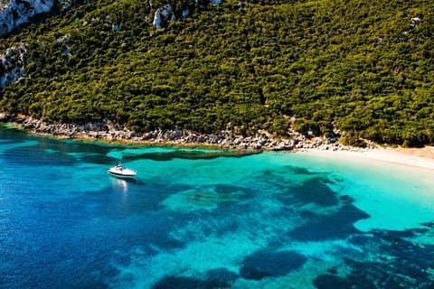 Foneas Beach Uncovered - A Luxury Sea Adventure from Kalamata
