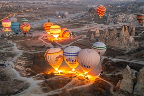 Königlicher Ballonflug in Goreme und private Führung durch Kappadokien