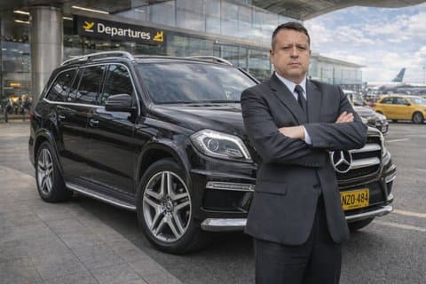 Transporte de Aeroporto Medellin - Mercedes Benz Chauffeur Service